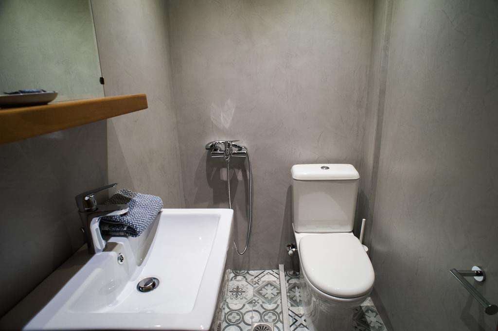 Kochili Apartments เนออส ปีร์กอส ภายนอก รูปภาพ
