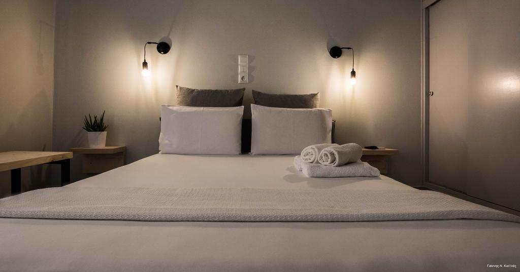 Kochili Apartments เนออส ปีร์กอส ภายนอก รูปภาพ